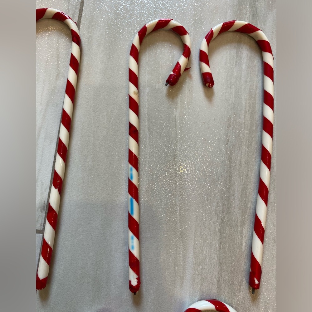 Bundle of 11 Plastic Vintage Candy Canes for Christmas Tree, Wreaths or Garland - Picture 3 of 8